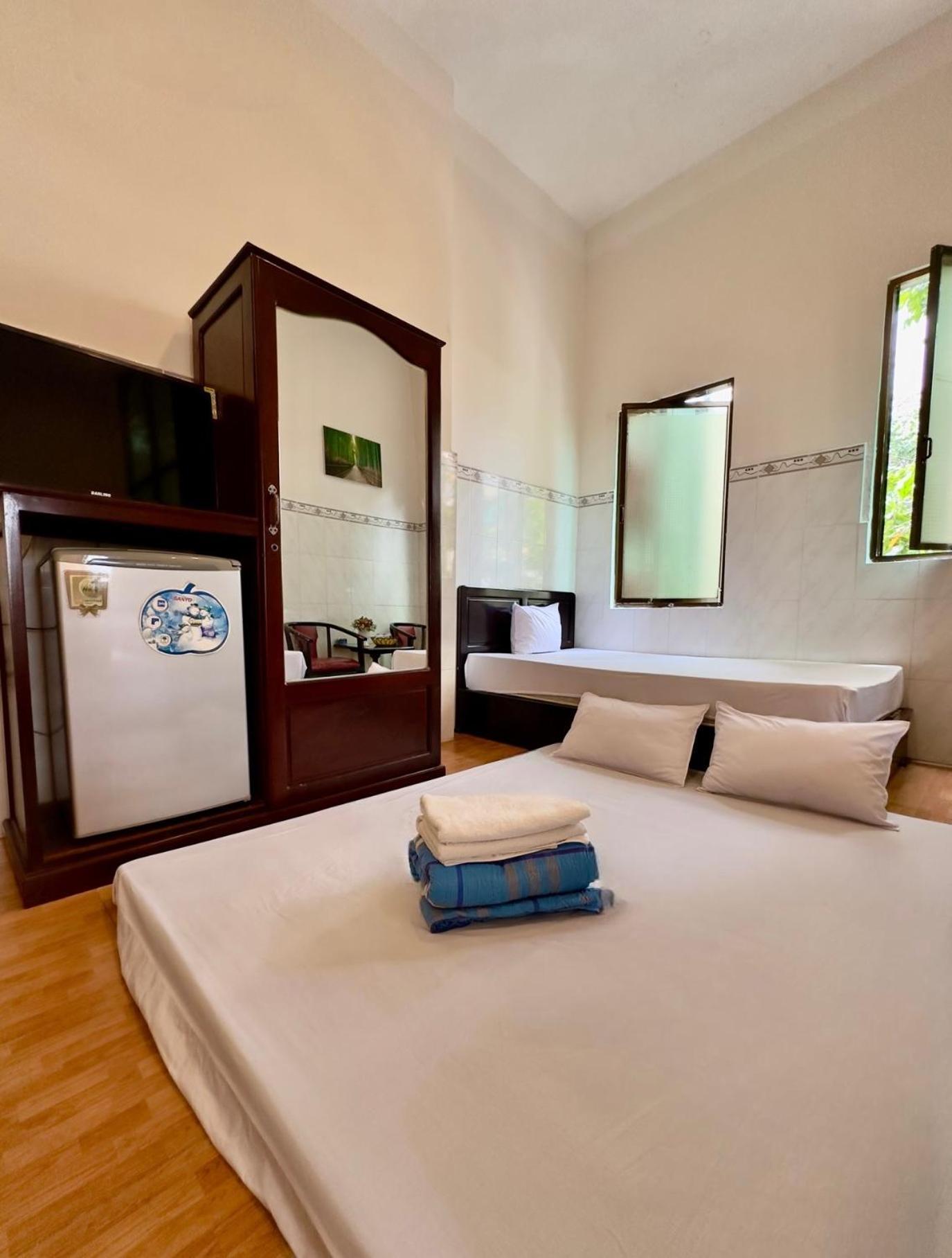 Hotel Khach San Nam Do 2 Can Tho Esterno foto