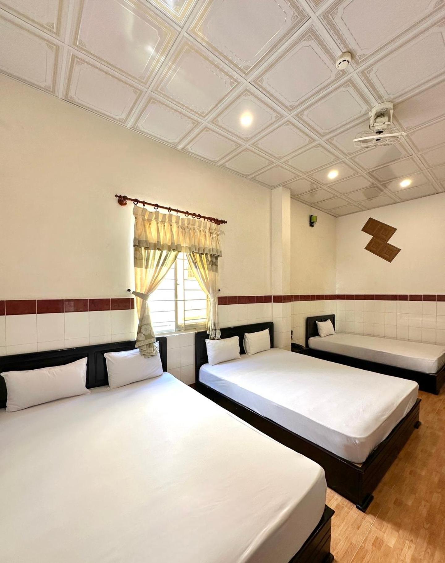 Hotel Khach San Nam Do 2 Can Tho Esterno foto